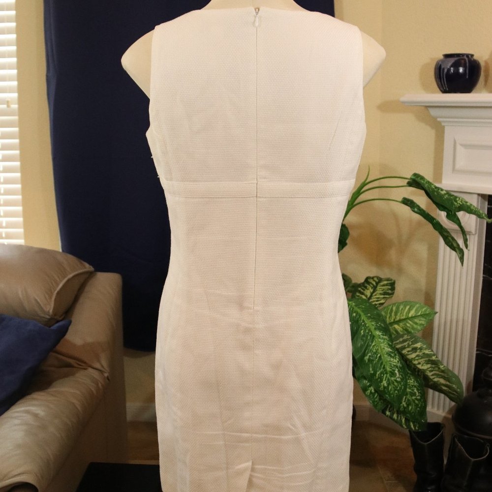 Sheath Dress - Picture 2 of 3